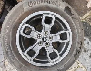 R17 FORD Escape 2025 - 1