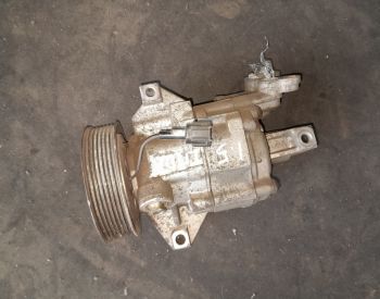 NISSAN Tiida 2005-2012
