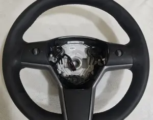 TESLA Model 3 2018-2023
