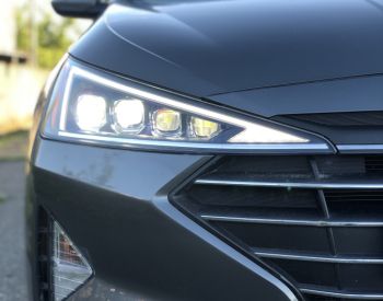 HYUNDAI Elantra 2018-2020 - 2