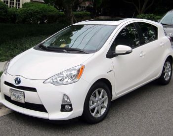 TOYOTA Prius C 2011-2018