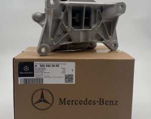 MERCEDES-BENZ C 200 2010-2026 - 1