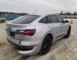 AUDI e-tron 2021 8.0 - 2