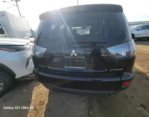 MITSUBISHI Outlander 2010 2.4 - 3