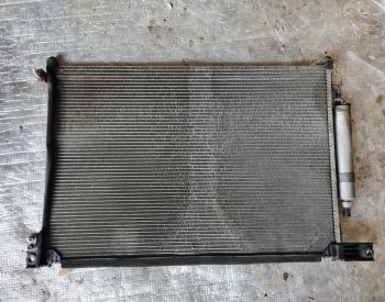 NISSAN Serena 2010-2015 - 1