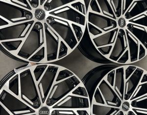 R18 AUDI A4 1976-2024