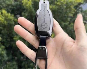 MERCEDES-BENZ C 63 AMG - 10