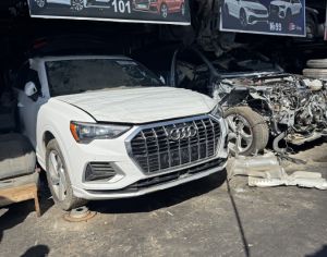 AUDI Q3 2021 2.0