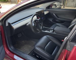 TESLA Model 3 2019 0.1 - 6