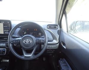 TOYOTA Aqua 2023 1.5 - 9