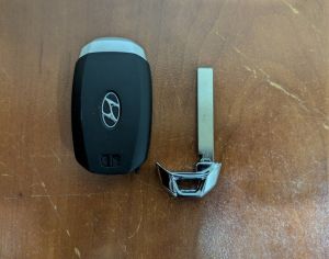 HYUNDAI kona smart key - 2