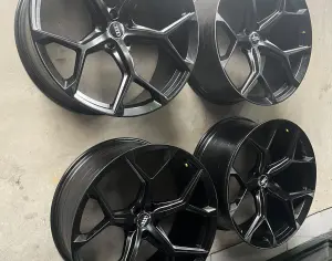 R22 AUDI RSQ8 2021-2026 - 1