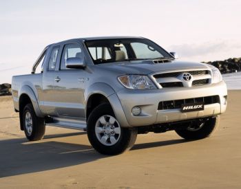TOYOTA Hilux 2003-2018