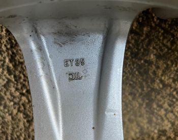 R18 VOLKSWAGEN Jetta 2005-2026 - 7
