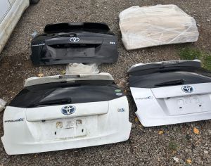 TOYOTA Prius V 2013-2018