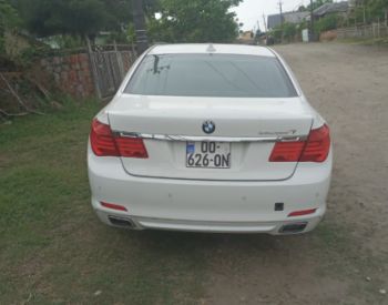 BMW 750 2012 4.4 - 4