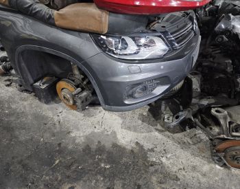 VOLKSWAGEN Tiguan 2015 2.0