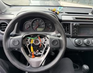 TOYOTA Prius C 2003-2025 - 4