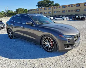 Maserati  Levante разбираю на запчасти