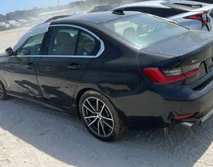BMW 330 2020 2.0 - 6