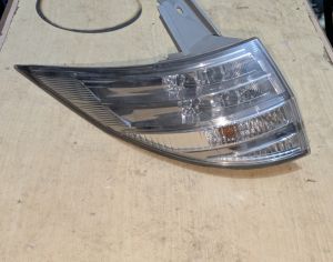 TOYOTA Estima 2006-2013 - 1