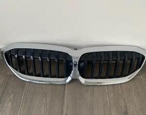 ცხაურა BMW G20 ორიგინალი