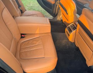 BMW 750 2018 3.0 - 11
