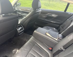 BMW 750 2018 3.0 - 4