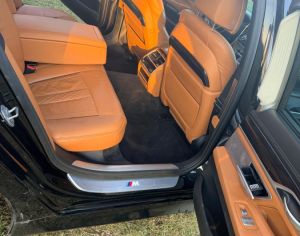 BMW 750 2018 3.0 - 9