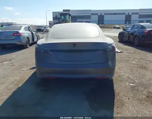 TESLA Model S 2019 0.1 - 3