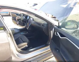 TESLA Model S 2019 0.1 - 6