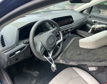 HYUNDAI Sonata 2021 1.6 - 4