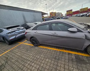 HYUNDAI Elantra 2023 1.6 - 7