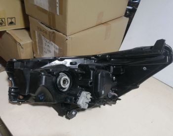 TOYOTA Hilux 2016-2019 - 8
