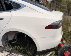 TESLA Model S 2012-2017 - 1
