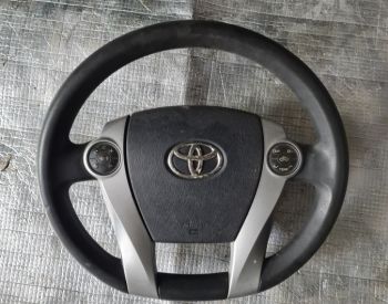 TOYOTA Prius C 2010-2014 - 1