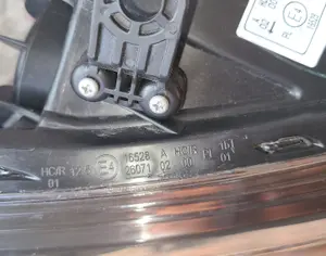 HYUNDAI Elantra 2016-2018 - 6