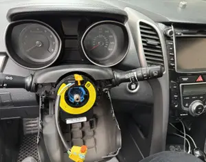 HYUNDAI Veloster 2010-2025 - 6