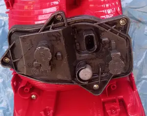 VOLKSWAGEN Touran 2011-2017 - 6