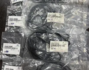 HYUNDAI Elantra 2011-2020 - 1