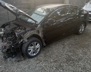 HYUNDAI Elantra 2019 2.0 - 4