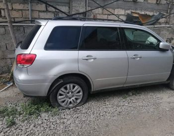 MITSUBISHI Airtrek 2003 2.0 - 2