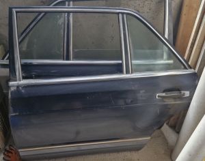 MERCEDES-BENZ S 560 1986-1992