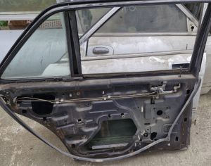 MERCEDES-BENZ S 560 1986-1992 - 4