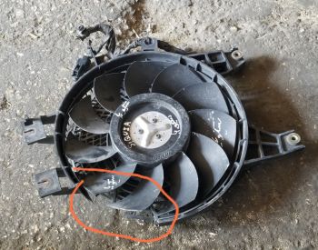 TOYOTA Sequoia 2000-2006