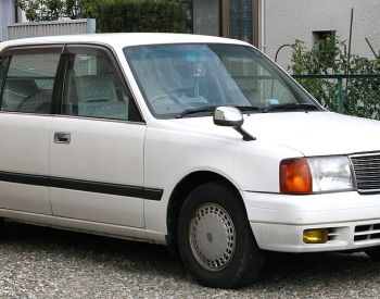 TOYOTA Crown 1995-2016 - 3