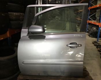 OPEL Zafira 2005-2008 - 2
