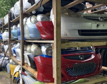 HONDA FIT 2000 1.3 - 9