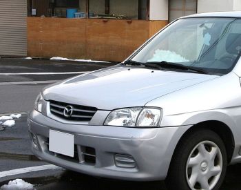 MAZDA Demio 1999-2002 - 3