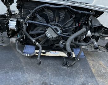 BMW 750 2016-2023 - 2